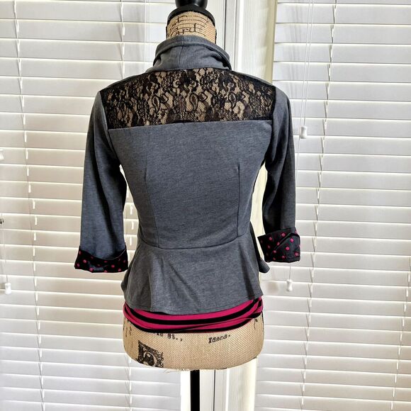 Paper tee Juniors X-Small Grey Pink Polka Dot Stripe Jacket Blouse Top Crew Neck - Picture 6 of 12